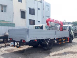 XE TẢI ISUZU FRR90N 5 TẤN GẮN CẨU UNIC 3 TẤN 4 KHÚC