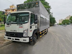 Alternative view of XE TẢI ISUZU FRR90NE4 5.9 TẤN CHỞ PALLET CHỨA CẤU KIỆN ĐIỆN TỬ