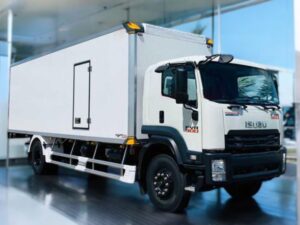 Alternative view of XE TẢI ISUZU FVR34SE4 8 TẤN THÙNG BẢO ÔN