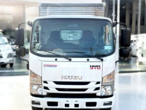 Alternative view of XE TẢI ISUZU NMR77EE4 2.4 TẤN THÙNG KÍN