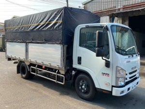 Alternative view of XE TẢI ISUZU NMR85HE4 3 TẤN THÙNG MUI BẠT