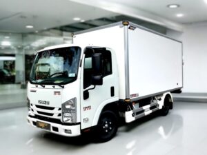 XE TẢI ISUZU NMR85HE4 1.9 TẤN THÙNG BẢO ÔN