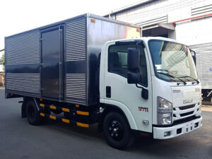 Alternative view of XE TẢI ISUZU NMR85HE4 1.9 TẤN THÙNG KÍN