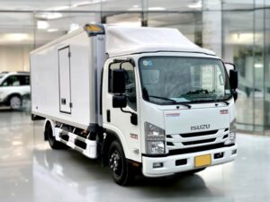 Alternative view of XE TẢI ISUZU NPR85KE4 4 TẤN THÙNG BẢO ÔN