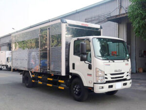 Alternative view of XE TẢI ISUZU NQR75LE4 5 TẤN THÙNG KÍN