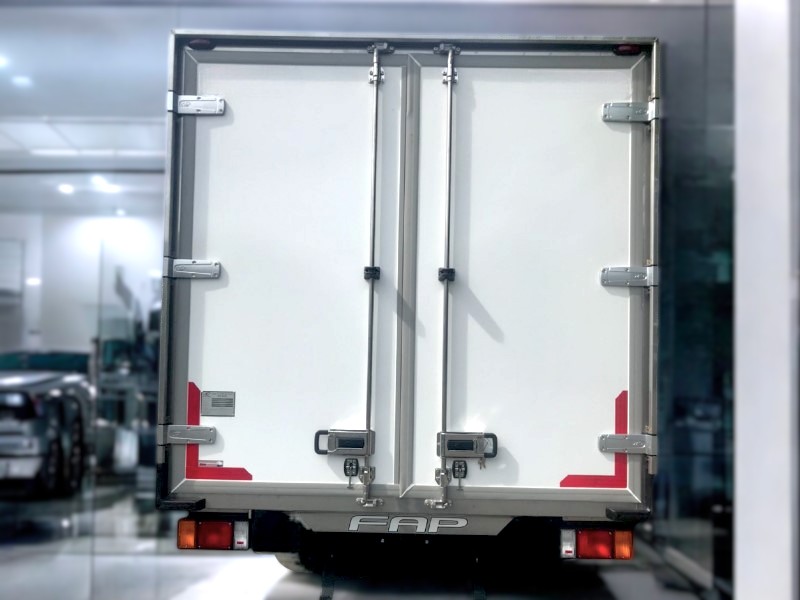 XE TẢI ISUZU NQR75ME4 5 TẤN THÙNG BẢO ÔN - Ảnh 7