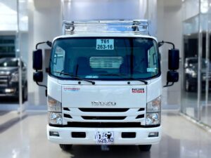 Alternative view of XE TẢI ISUZU NQR75ME4 5 TẤN THÙNG KÍN