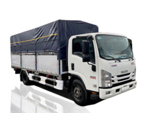 XE TẢI ISUZU NQR75ME4 6 TẤN THÙNG MUI BẠT