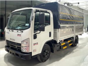 Alternative view of XE TẢI ISUZU QKR77FE4 1 TẤN THÙNG MUI BẠT