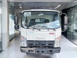 Alternative view of XE TẢI ISUZU QKR77FE4 2.4 TẤN THÙNG MUI BẠT