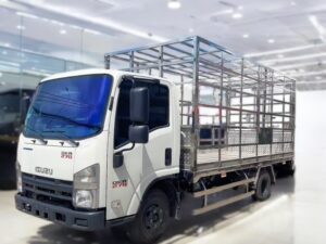Alternative view of XE TẢI ISUZU QKR77FE4 2 TẤN THÙNG CHỞ GIA CẦM