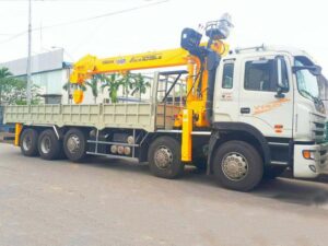 XE TẢI JAC 5 CHÂN 10X4 GẮN CẨU SOOSAN 10 TẤN 5 KHÚC SCS1015LS