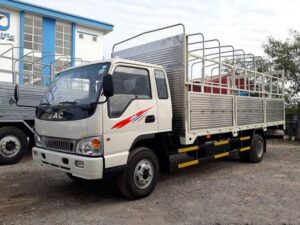 Alternative view of XE TẢI JAC HFC 1083K1 6 TẤN THÙNG BẠT