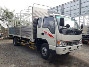 XE TẢI JAC HFC 1083K1 6 TẤN THÙNG BẠT