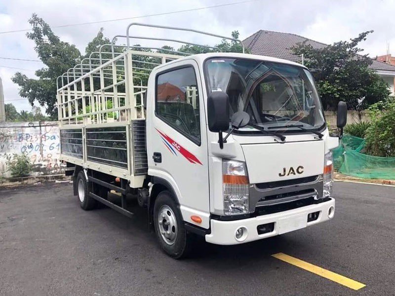 XE TẢI JAC N200 1.9 TẤN THÙNG MUI BẠT ĐỘNG CƠ ISUZU - Ảnh 2