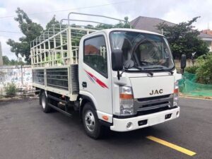 Alternative view of XeTải JAC N200 1.9 Tấn Thùng Mui Bạt Bửng Nâng