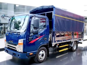 XE TẢI JAC N200S 1.9 TẤN THÙNG MUI BẠT ĐỘNG CƠ CUMMIN