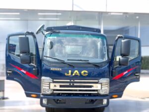 Alternative view of XE TẢI JAC N200S E5 1.9 TẤN THÙNG MUI BẠT ĐỘNG CƠ CUMMIN