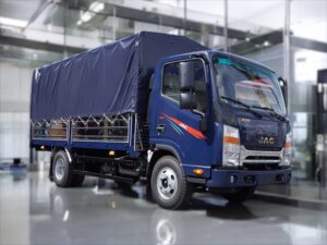 XE TẢI JAC N250 2.25 TẤN THÙNG MUI BẠT ĐỘNG CƠ ISUZU