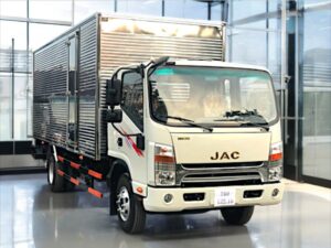 Alternative view of XE TẢI JAC N650S PLUS 6,5 TẤN THÙNG KÍN ĐỘNG CƠ CUMMINS