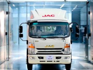 Alternative view of XE TẢI JAC N900 PLUS 9.1 TẤN THÙNG LỬNG ĐỘNG CƠ CUMMINS